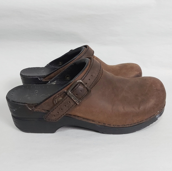 Dankso Ingrid Brown Leather Clogs Women Size 40 EU Garden Nurse Shoes Mule - Picture 2 of 11